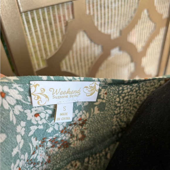 NWT | Suzanne Betro | Sage Floral Patchwork Cold-Shoulder Tunic | Small - Picture 5 of 8